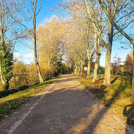 Apartment Exigehome-beautiful Apartment, 2 Bedrooms 70m2 15 Min From Paris Rueil-Malmaison